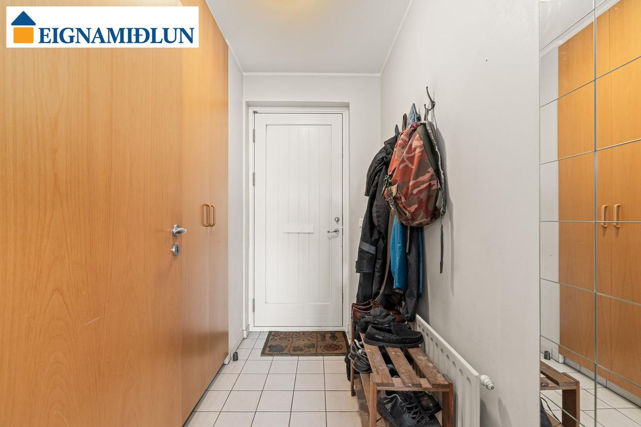 Laufrimi 24, 112 Reykjavík