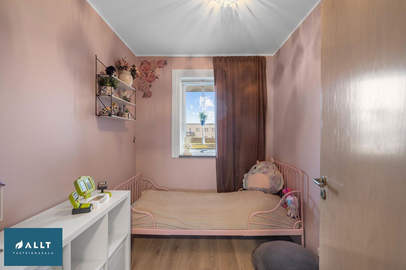 Beykidalur 8 - 0201, 260 Reykjanesbær