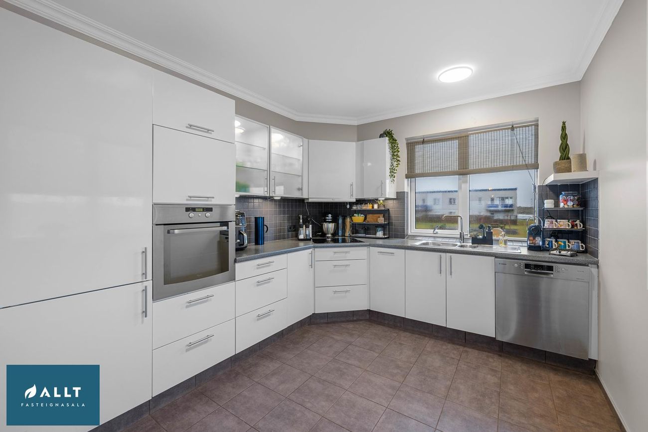 Beykidalur 8 - 0201, 260 Reykjanesbær