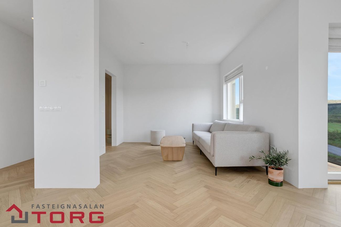 Kinnargata 92B, 210 Garðabær