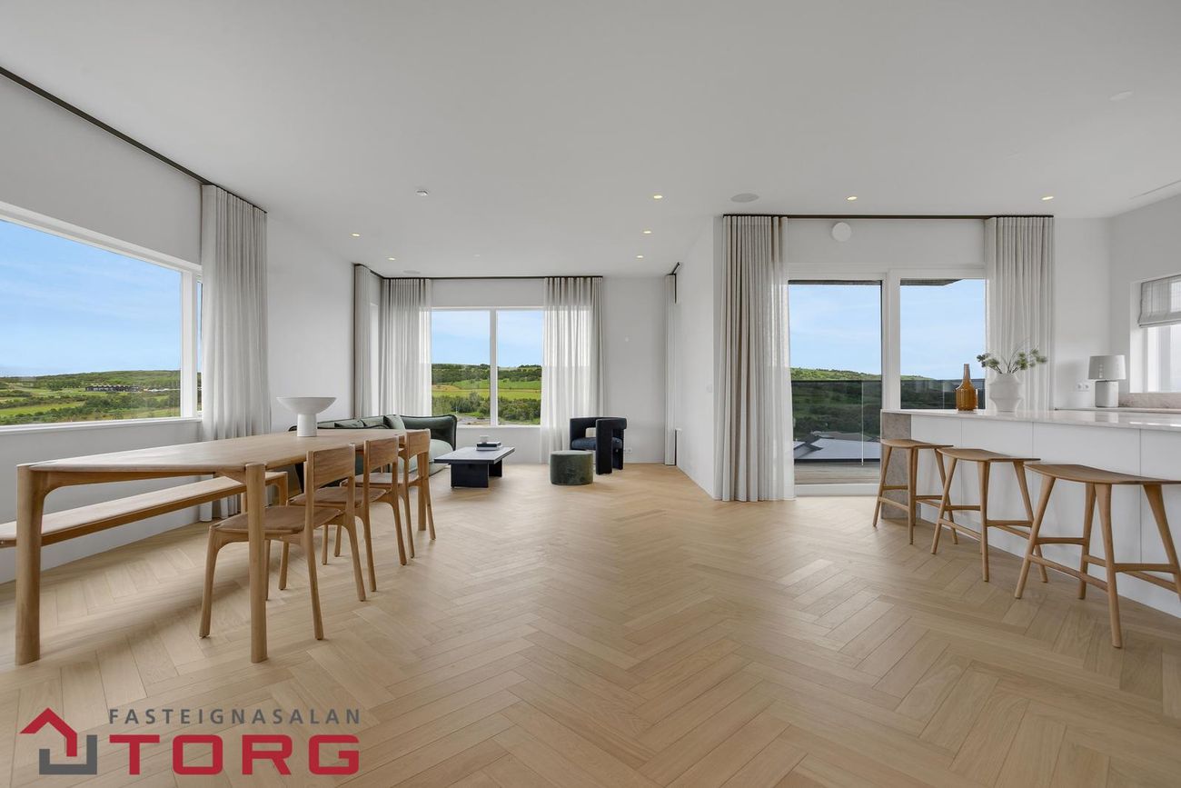 Kinnargata 92B, 210 Garðabær