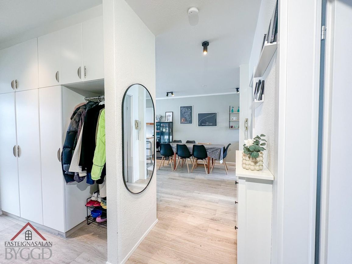 Skarðshlíð 28, 603 Akureyri