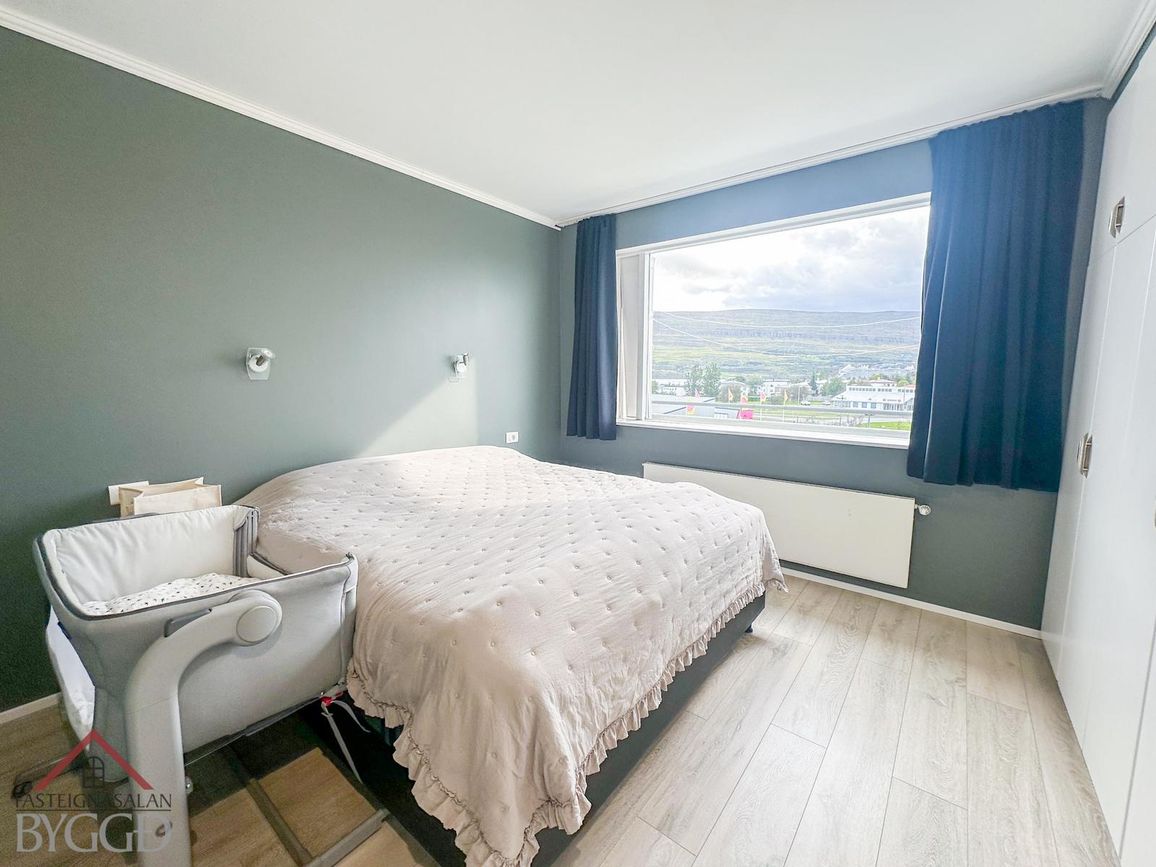 Skarðshlíð 28, 603 Akureyri