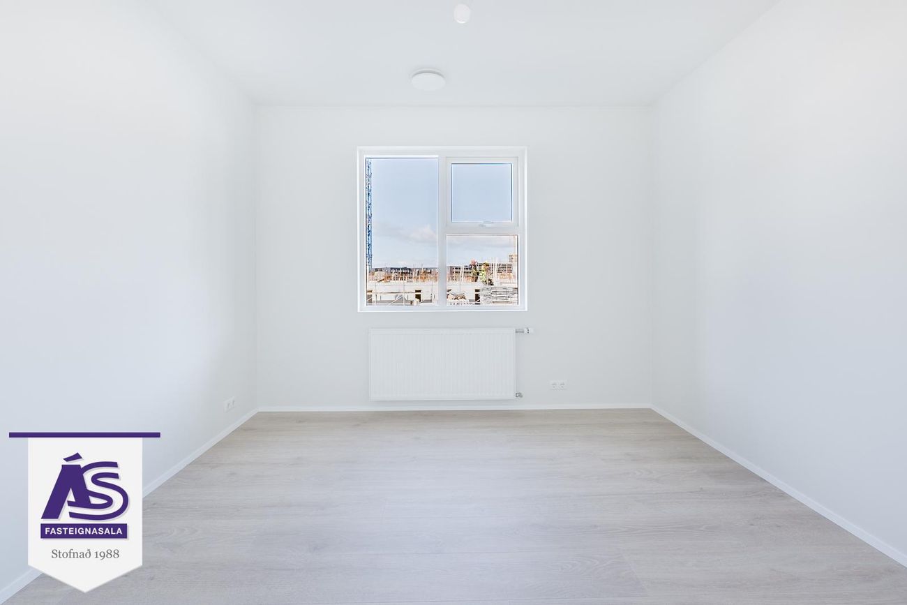 Baughamar 3, 221 Hafnarfjörður