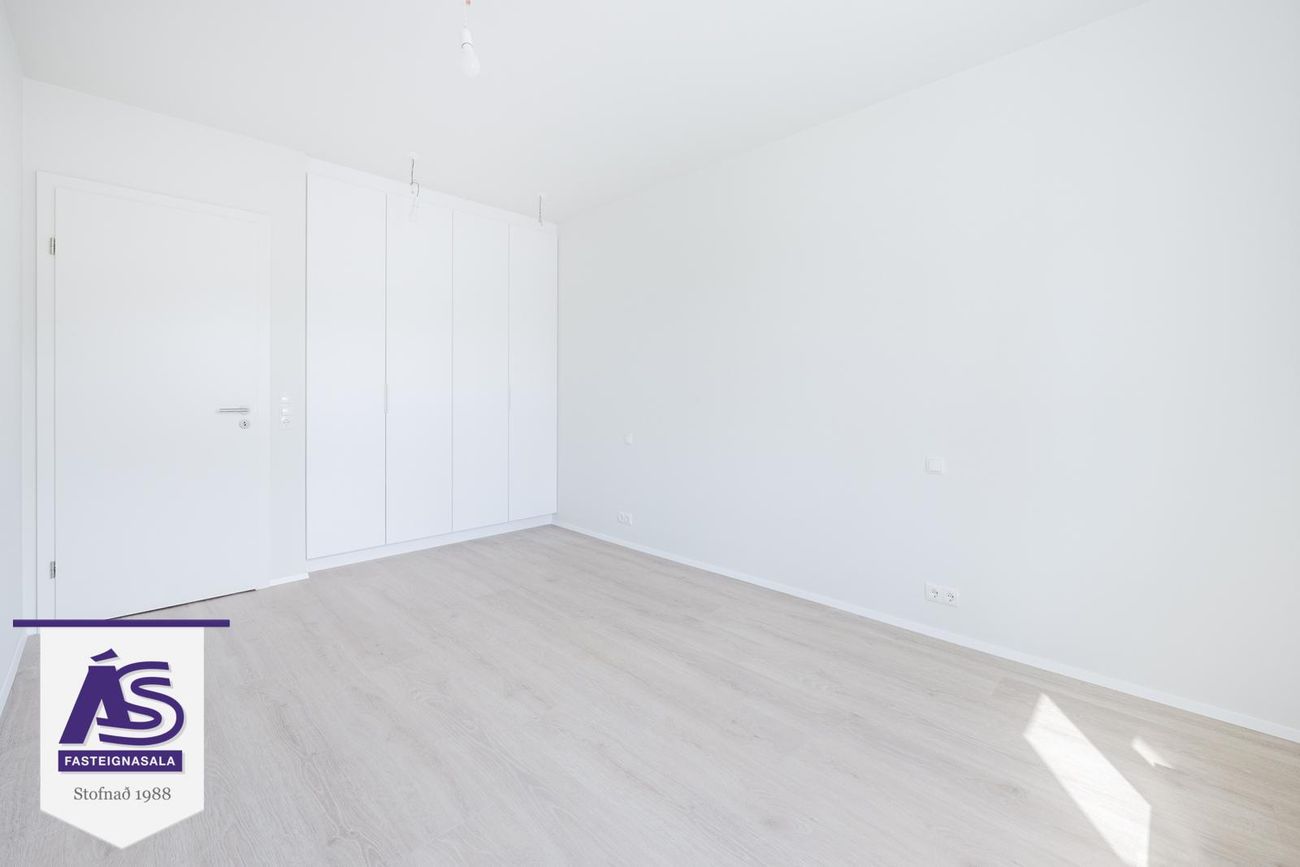 Baughamar 3, 221 Hafnarfjörður