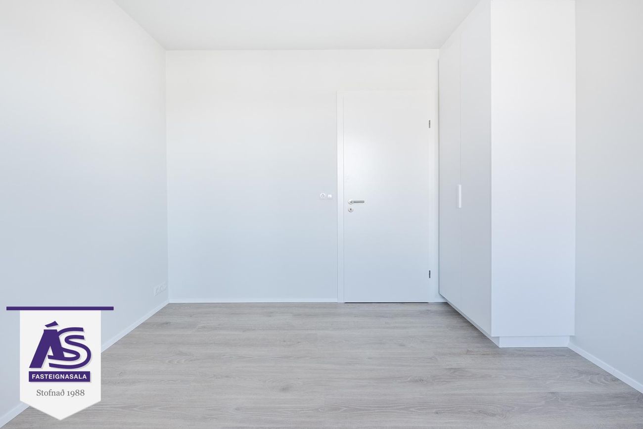 Baughamar 3, 221 Hafnarfjörður