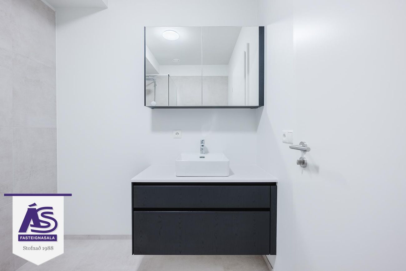 Baughamar 3, 221 Hafnarfjörður
