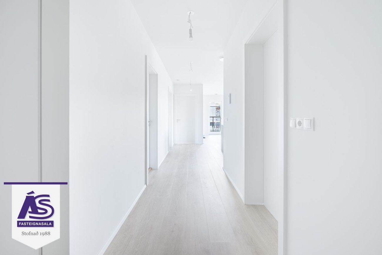Baughamar 3, 221 Hafnarfjörður