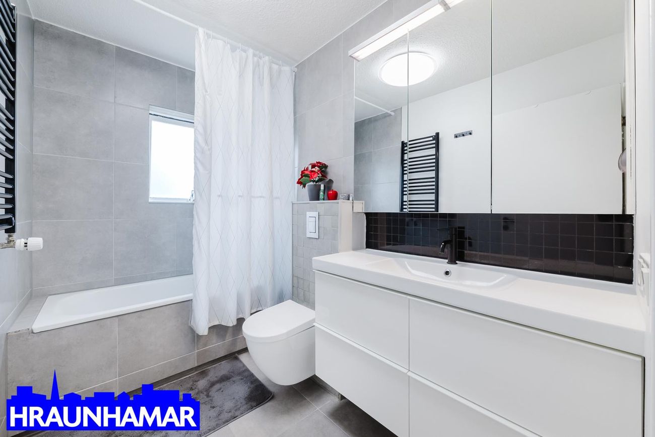 Eyrarholt 2, 220 Hafnarfjörður