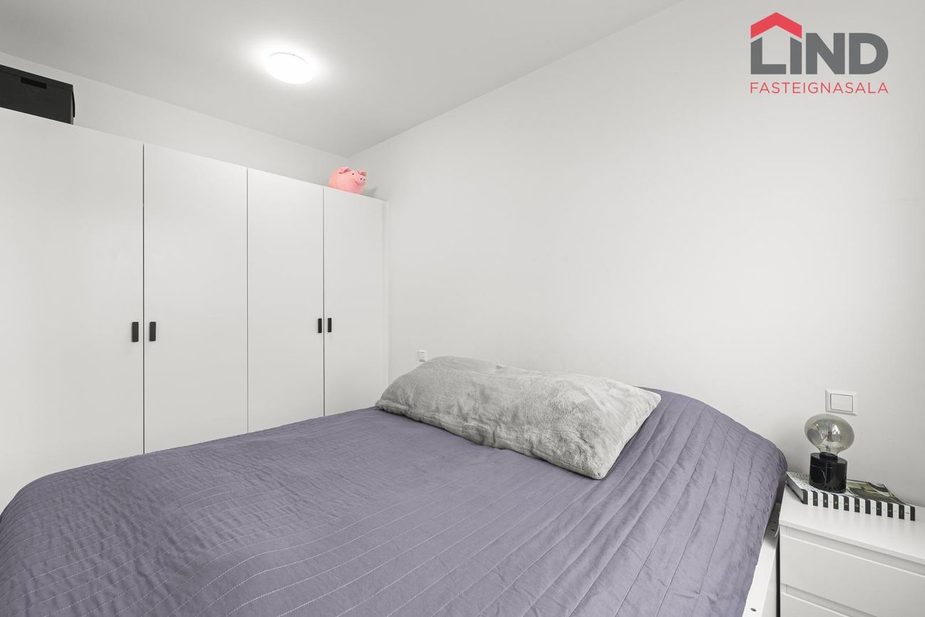 Jöfursbás 11E - 0409, 112 Reykjavík