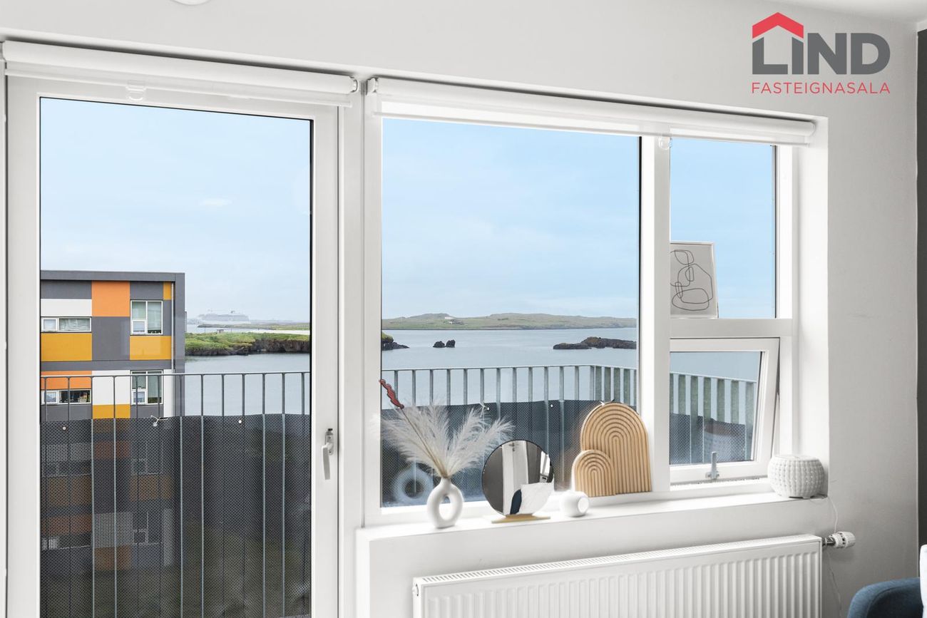 Jöfursbás 11E - 0409, 112 Reykjavík