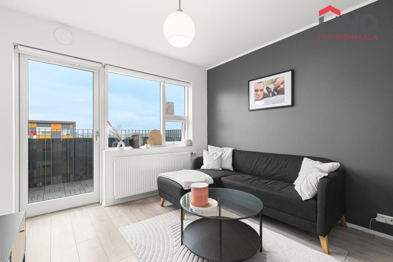 Jöfursbás 11E - 0409, 112 Reykjavík