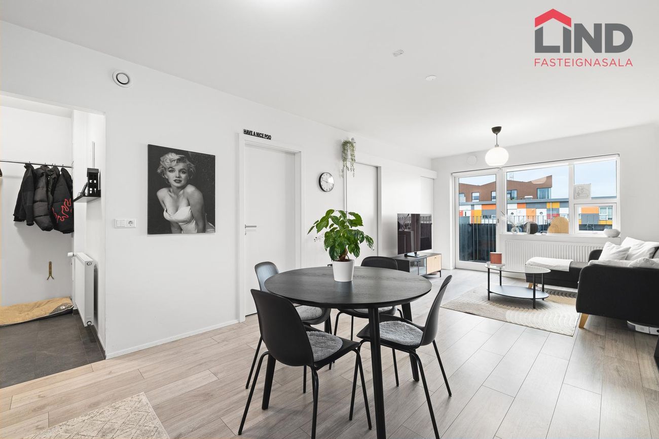 Jöfursbás 11E - 0409, 112 Reykjavík