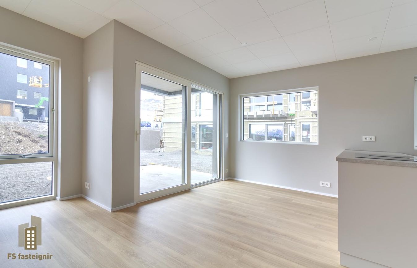 Lækjarmói 8, 603 Akureyri