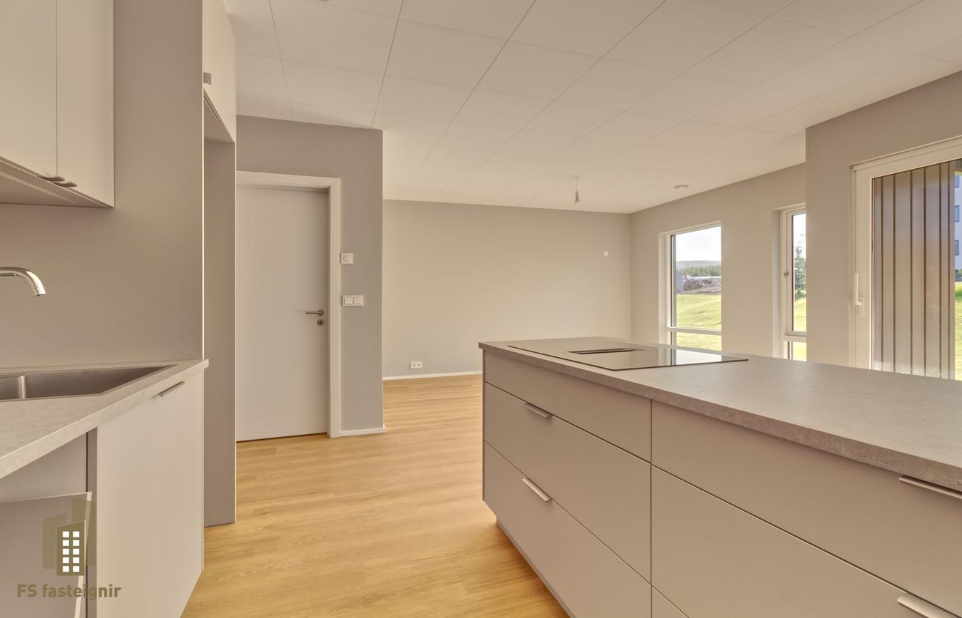 Lækjarmói 8, 603 Akureyri