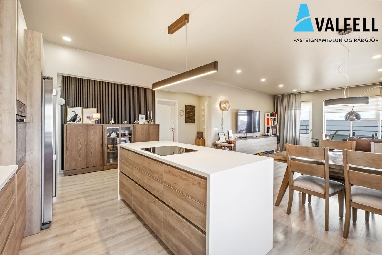 Asparskógar 27, 300 Akranes