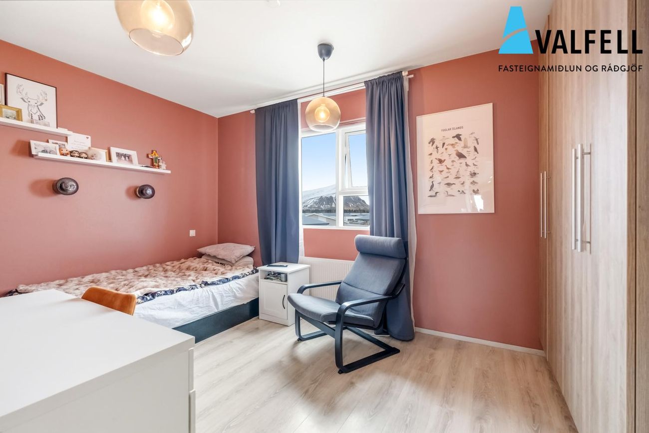 Asparskógar 27, 300 Akranes