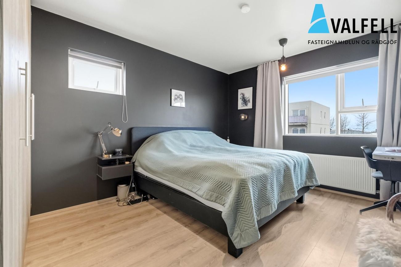 Asparskógar 27, 300 Akranes