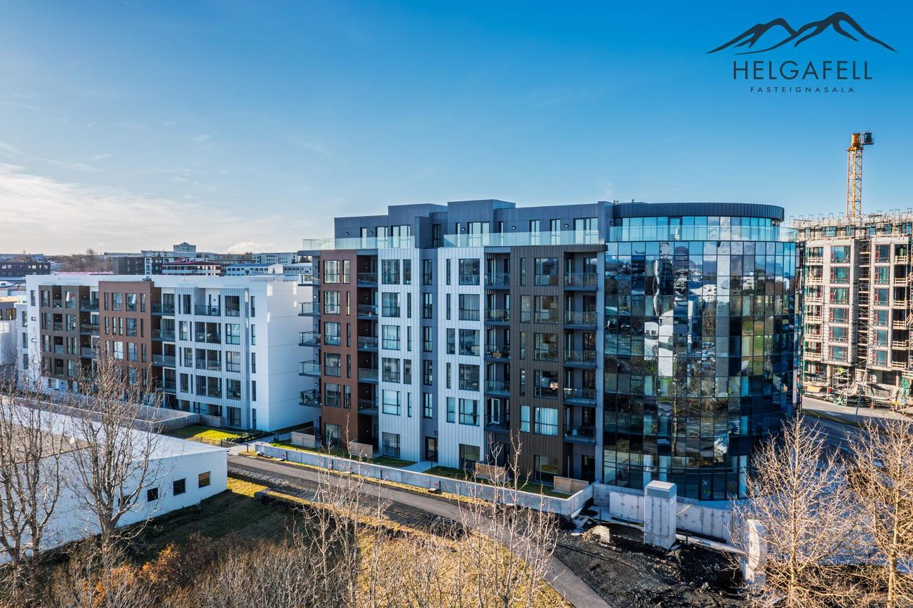 Grensásvegur 1F, 108 Reykjavík