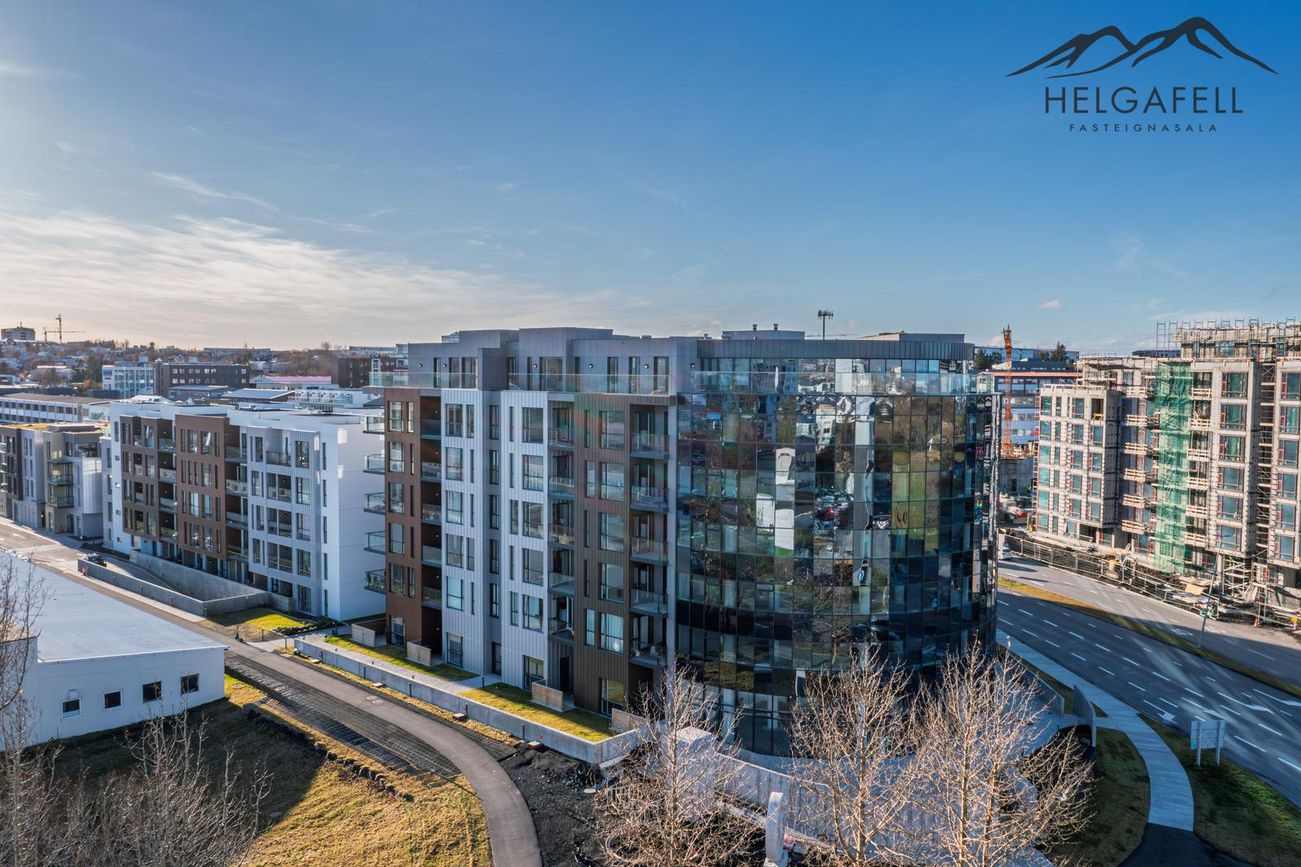 Grensásvegur 1F, 108 Reykjavík