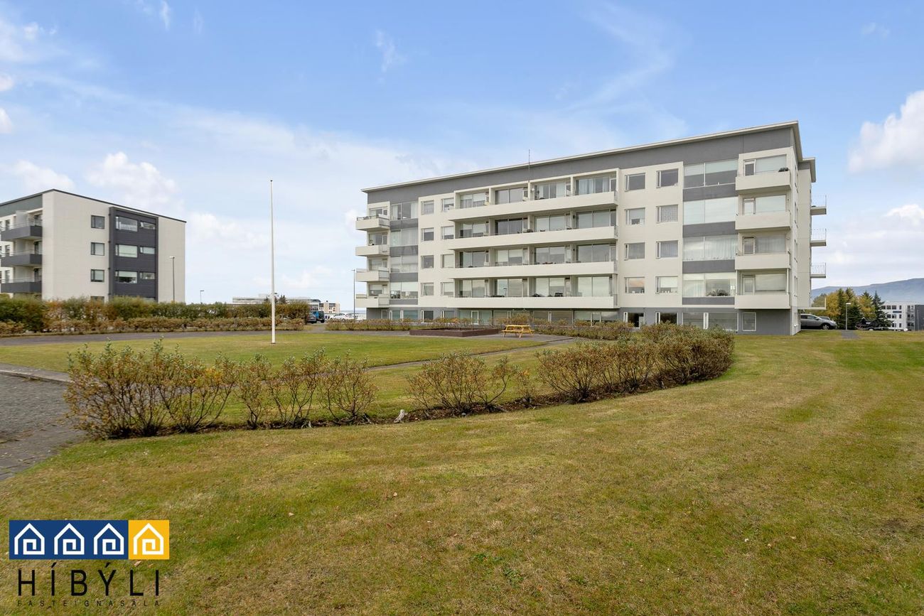 Háaleitisbraut 43, 108 Reykjavík