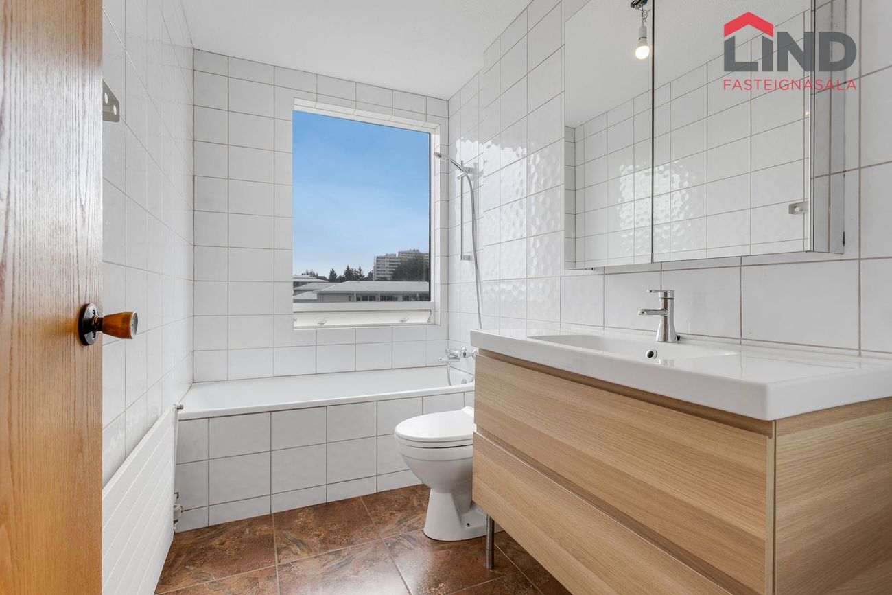 Furugrund 70, 200 Kópavogur