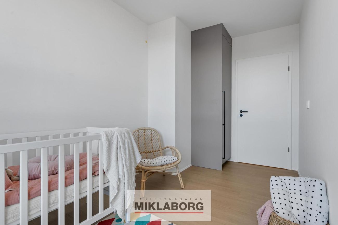 Eirhöfði 7A - 0305, 110 Reykjavík