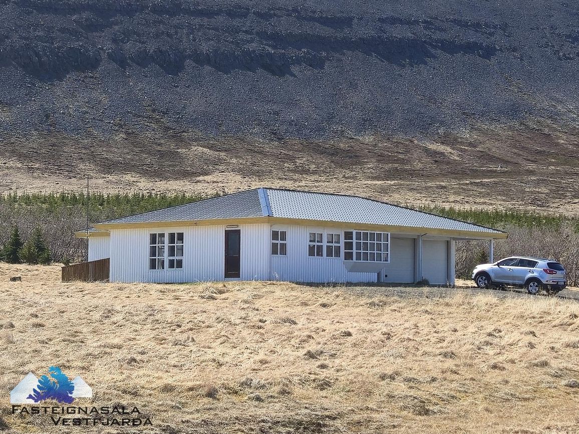 Fell - 0101, 471 Ísafjarðarbær