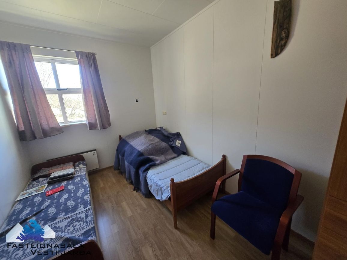 Fell - 0101, 471 Ísafjarðarbær