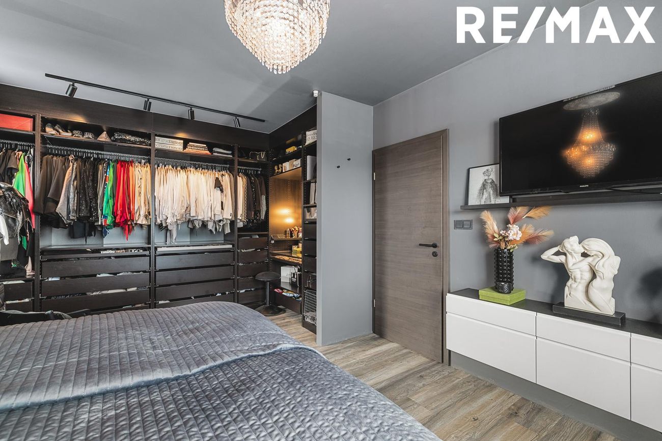 Hvassaleiti 30, 103 Reykjavík