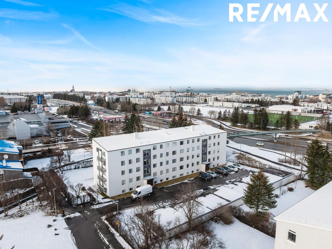 Hvassaleiti 30, 103 Reykjavík