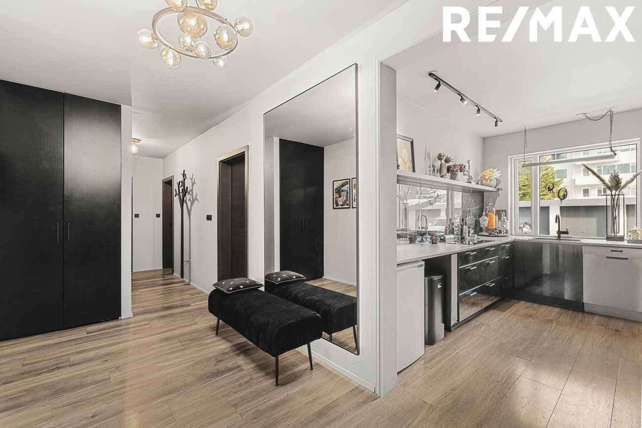 Hvassaleiti 30, 103 Reykjavík