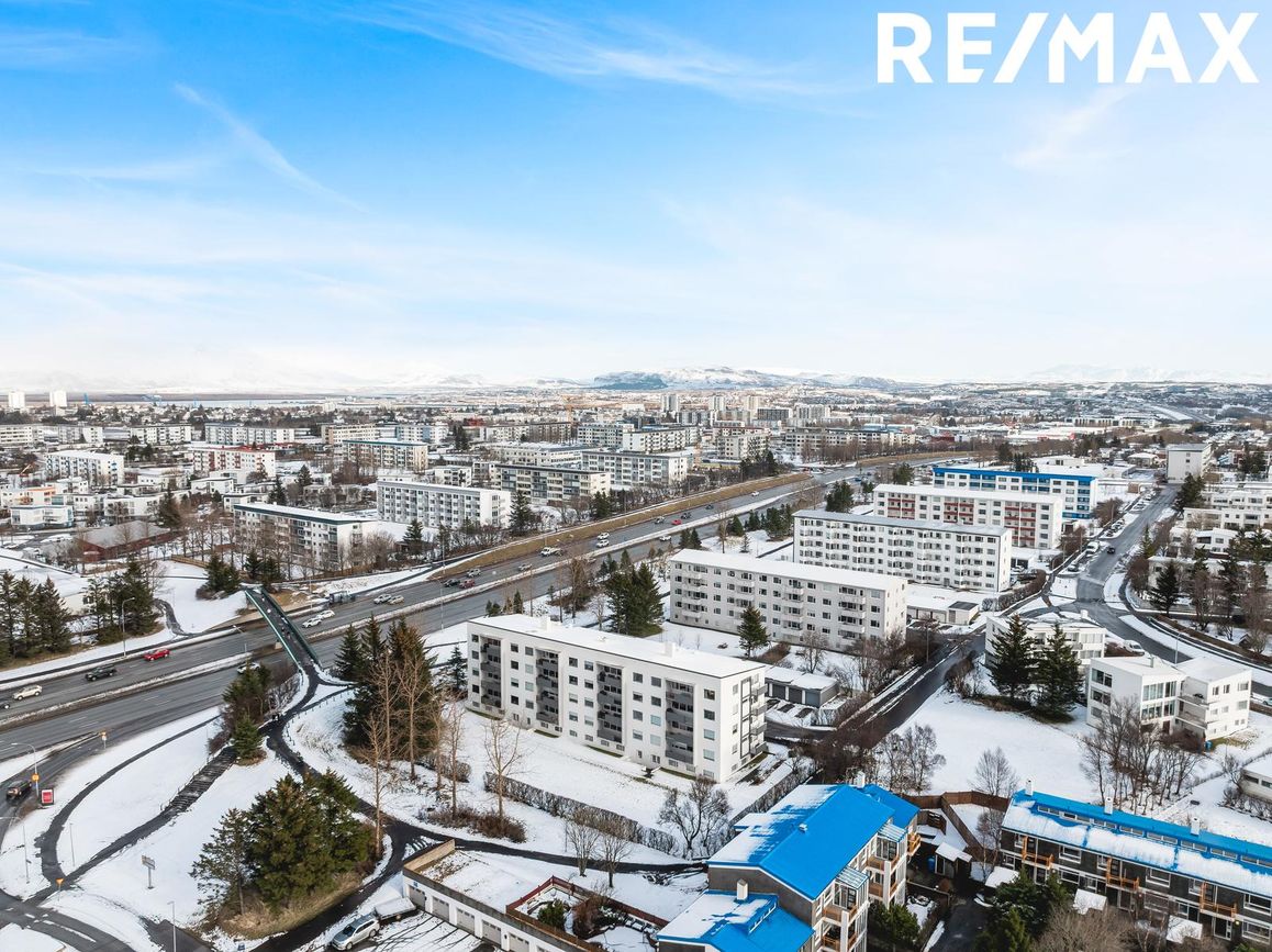 Hvassaleiti 30, 103 Reykjavík