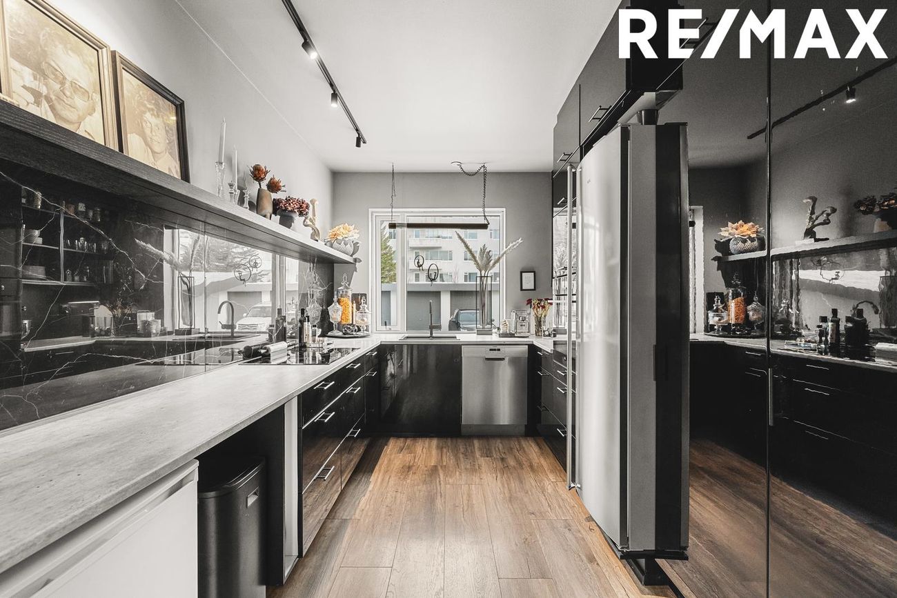 Hvassaleiti 30, 103 Reykjavík