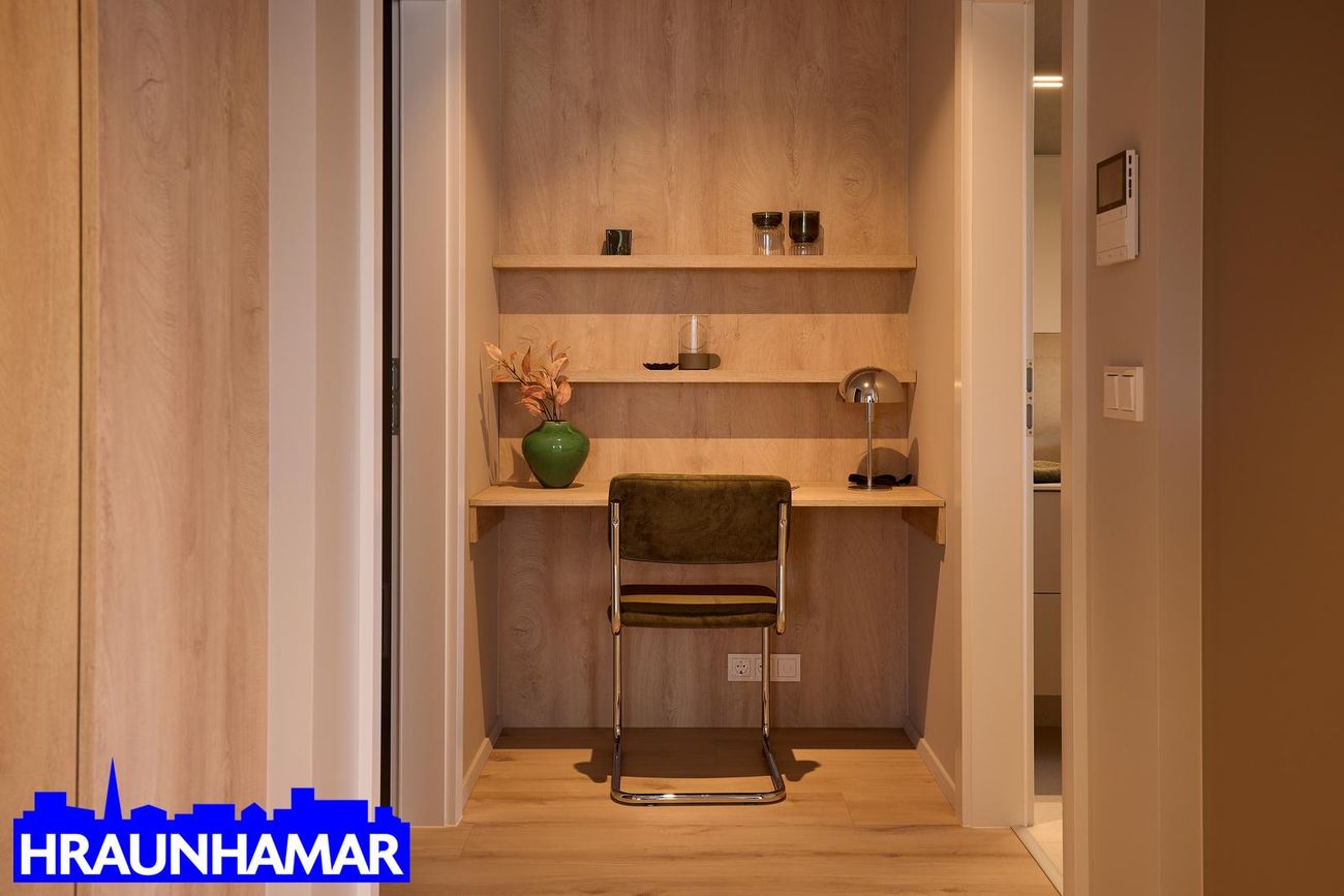 Baughamar 5, 221 Hafnarfjörður