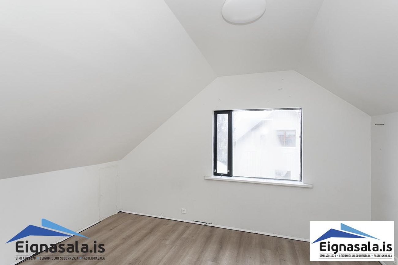Kirkjuteigur 5 - 0201, 230 Reykjanesbær