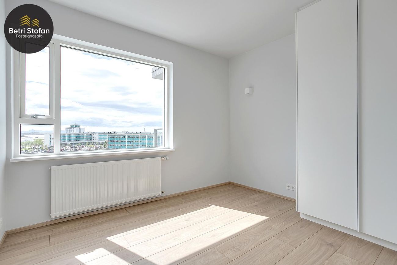 Hlíðarfótur 21A, 102 Reykjavík