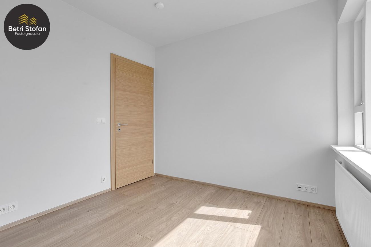 Hlíðarfótur 21A, 102 Reykjavík