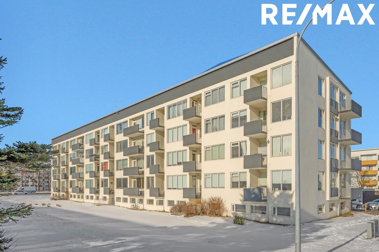 Álftamýri 32, 108 Reykjavík