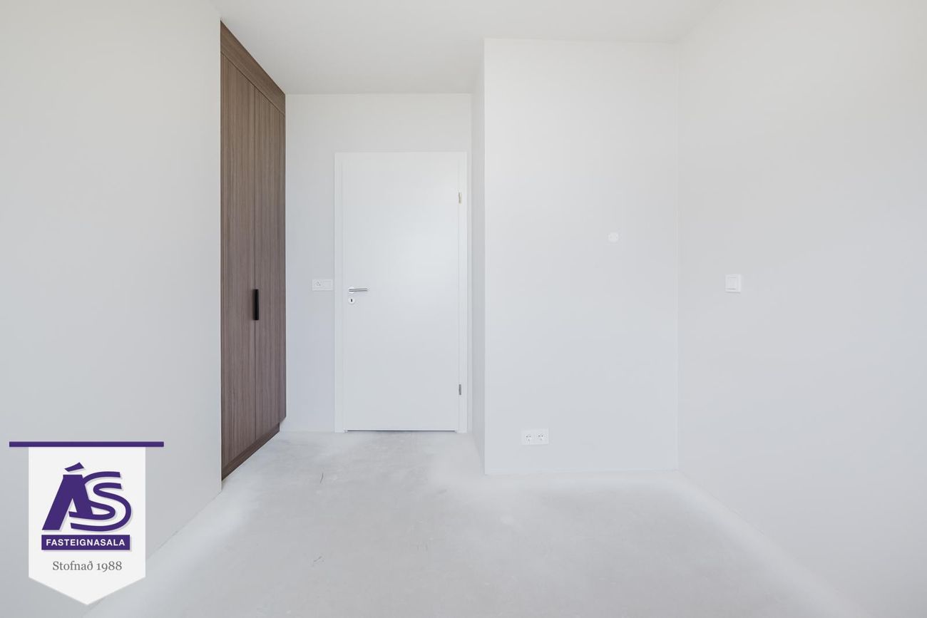 Hringhamar 5 - 0203, 221 Hafnarfjörður