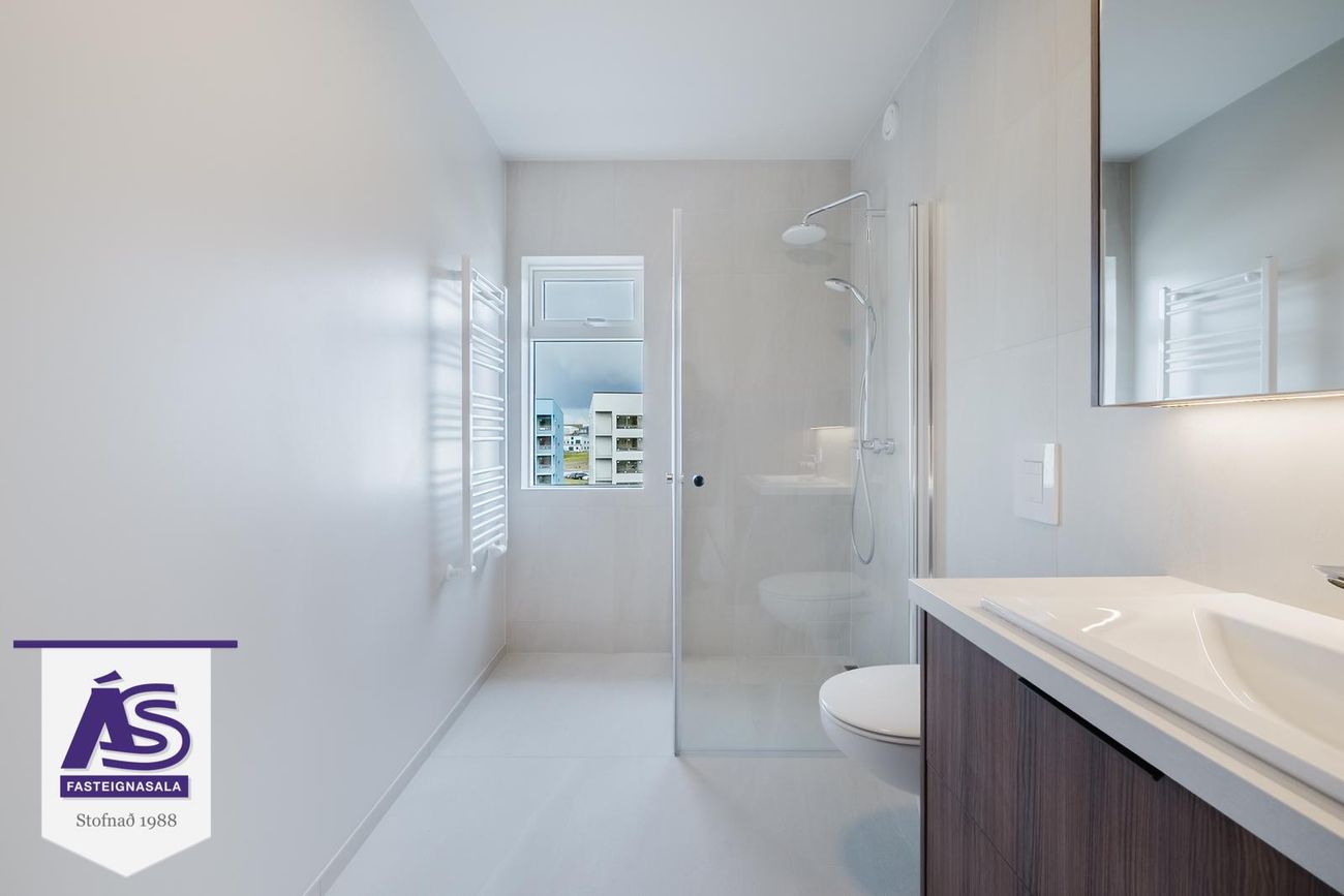 Hringhamar 5 - 0203, 221 Hafnarfjörður