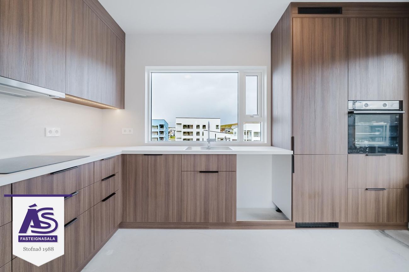 Hringhamar 5 - 0203, 221 Hafnarfjörður