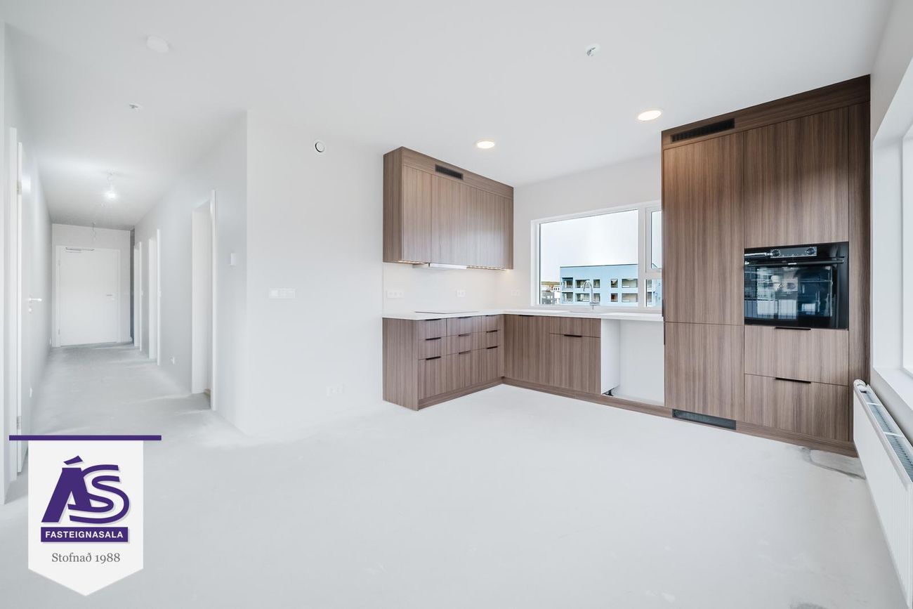 Hringhamar 5 - 0203, 221 Hafnarfjörður