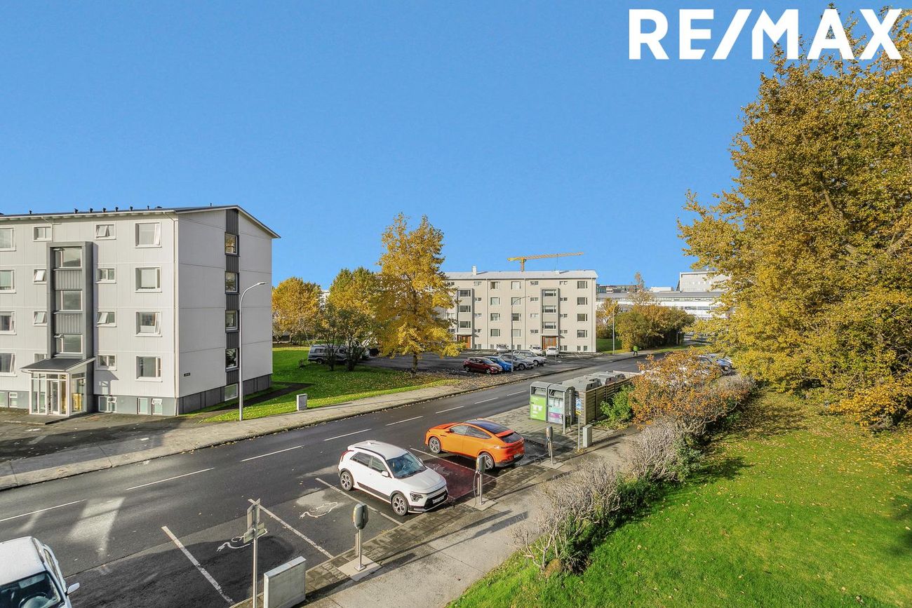 Ljósheimar 12, 104 Reykjavík