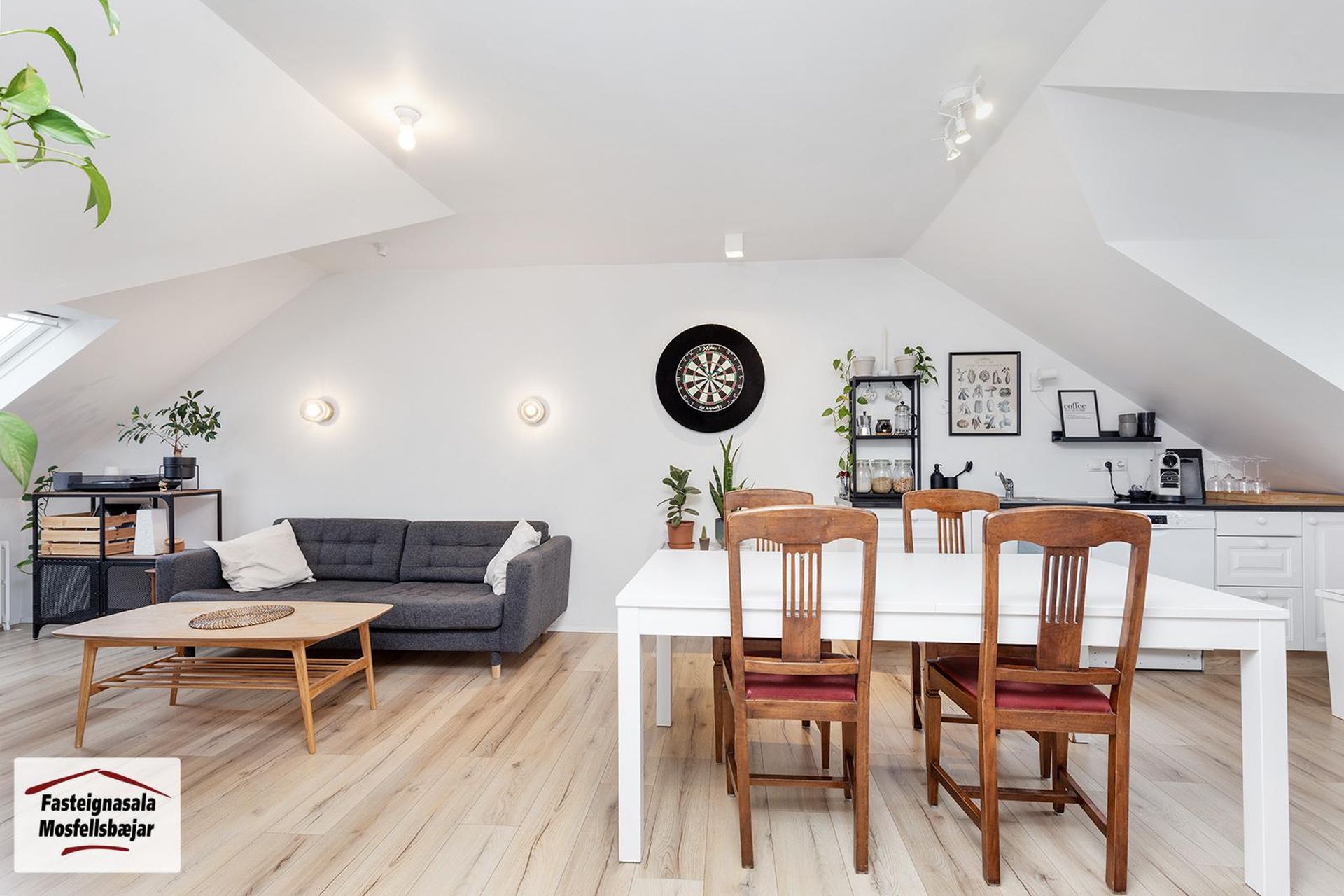 Drápuhlíð 48, 105 Reykjavík