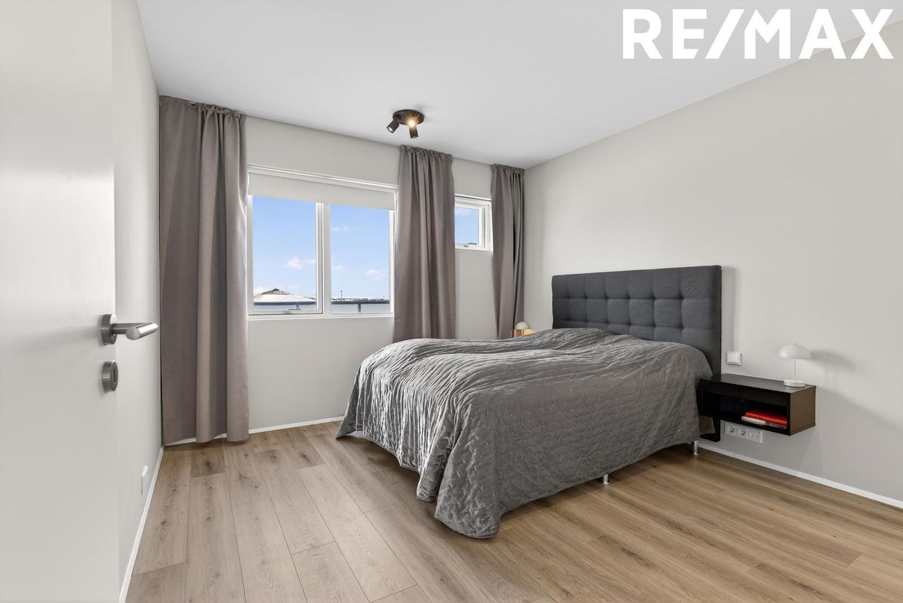 Trönudalur 1, 260 Reykjanesbær