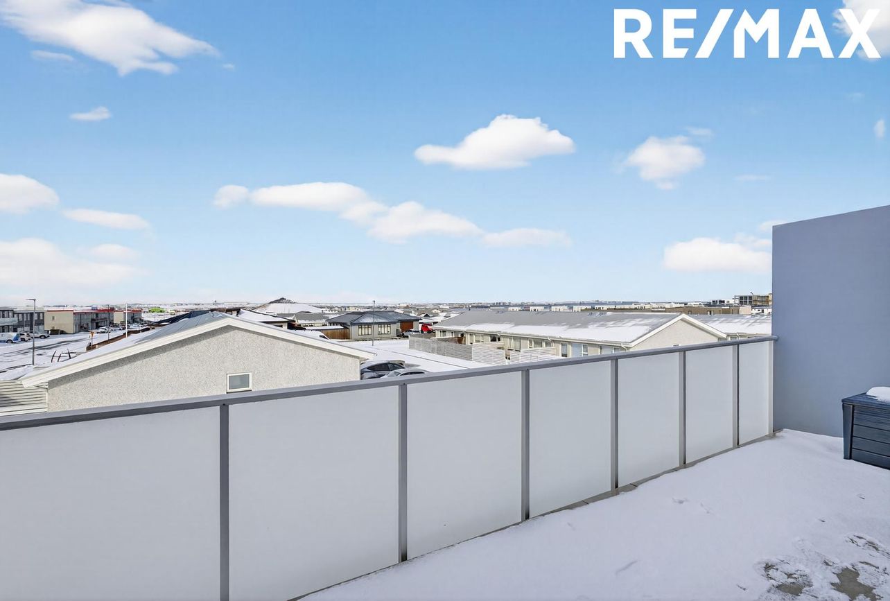 Trönudalur 1, 260 Reykjanesbær