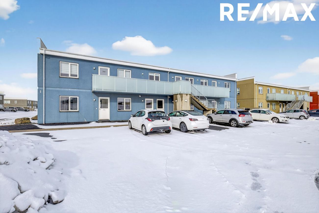 Trönudalur 1, 260 Reykjanesbær