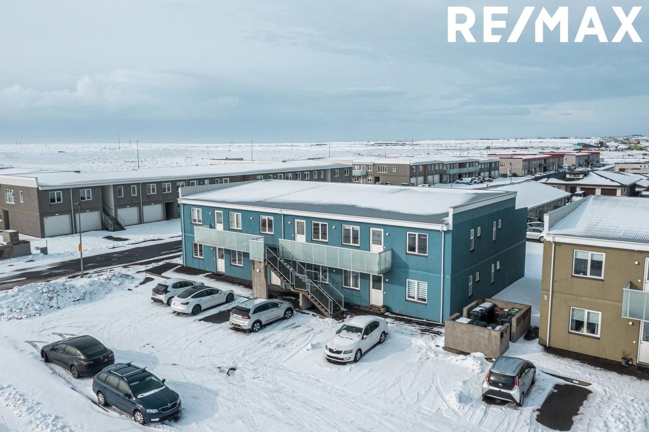 Trönudalur 1, 260 Reykjanesbær