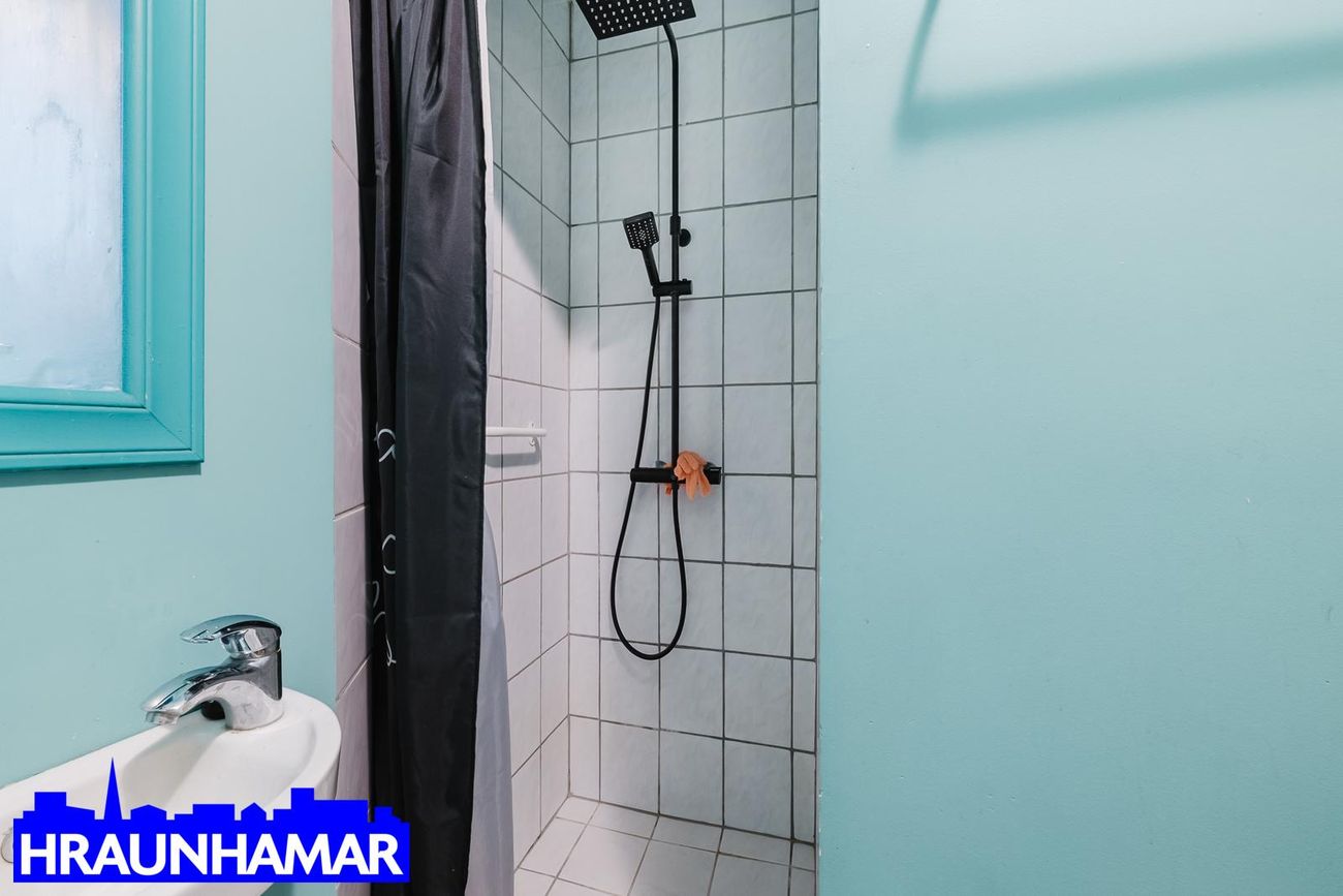 Rauðalækur 69, 105 Reykjavík